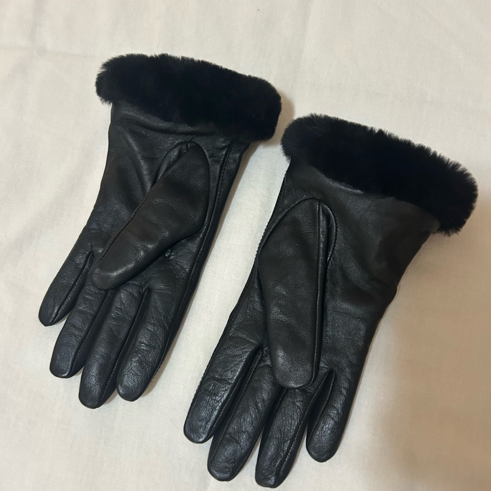 Genuine leather gloves